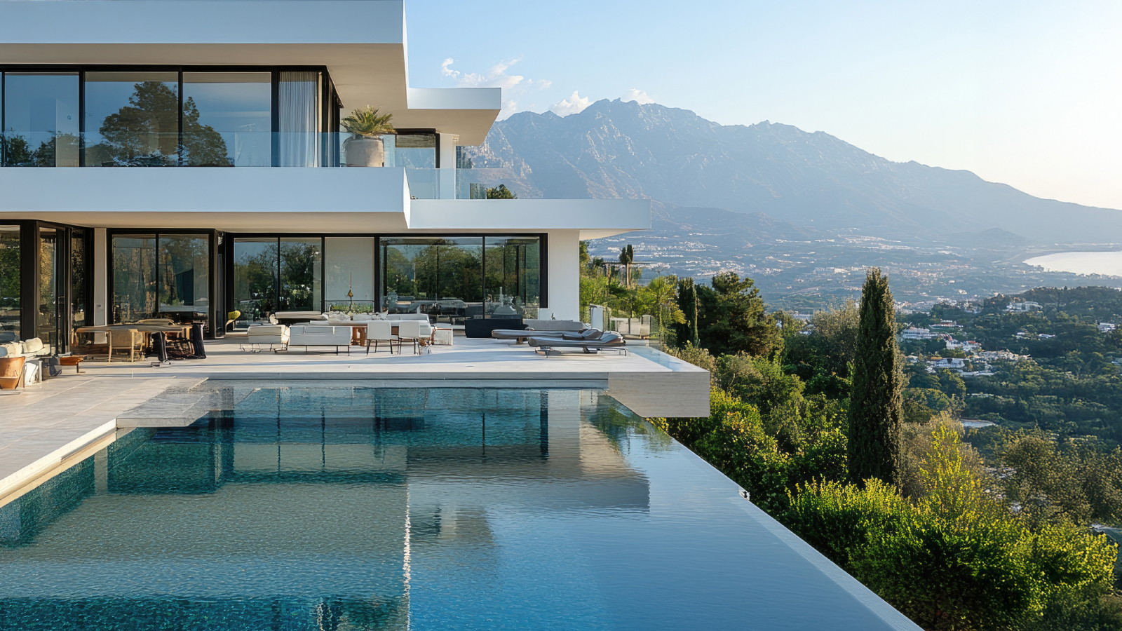 Fine Homes & Estates