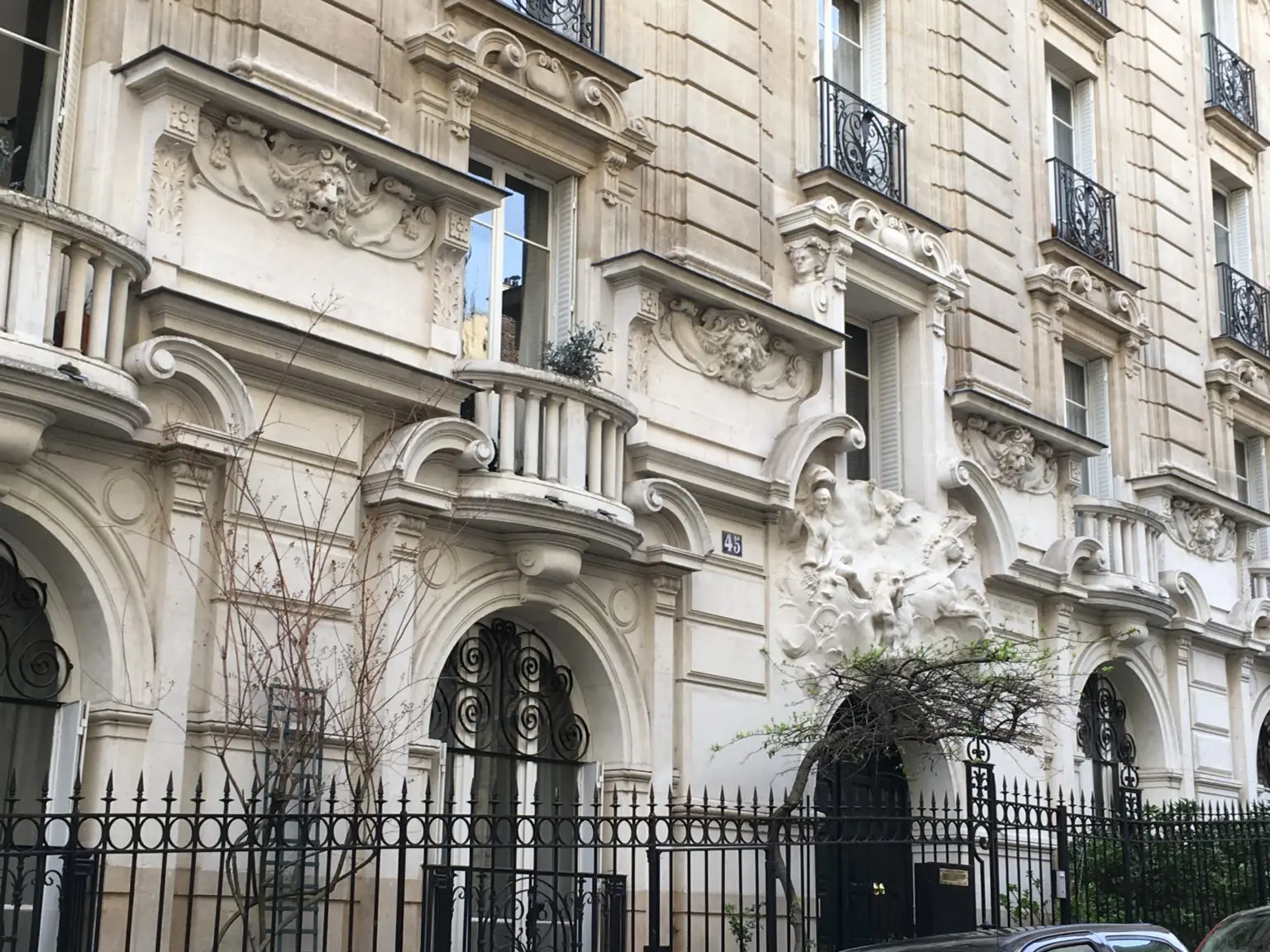 photo immeuble facade rue ribera paris france