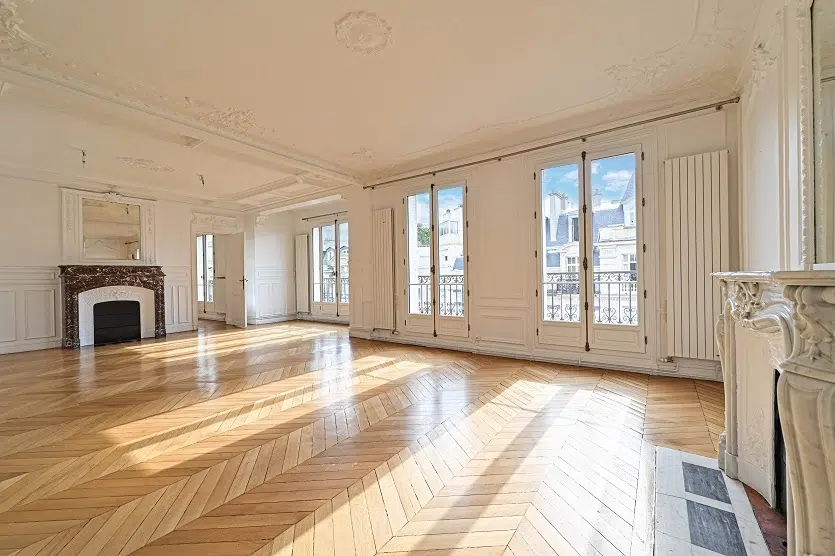 Bail d&rsquo;habitation vide : règles, durée et clauses pour une location non meublée
